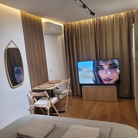 Apartman Floating Bed Tirana